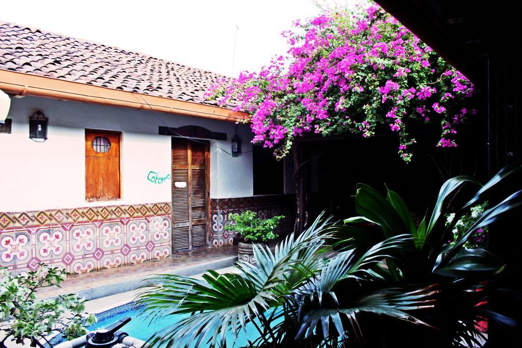לאון Hostal Sonati מראה חיצוני תמונה